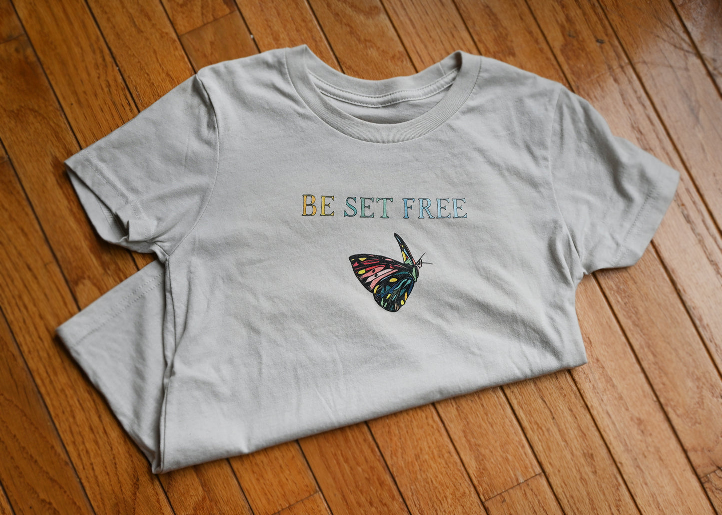 BE SET FREE Youth Short Sleeve T-Shirt